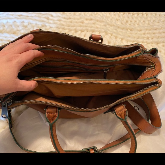 Liebeskind Berlin Milena Glossy Handbag in Sand - Picture 15 of 15